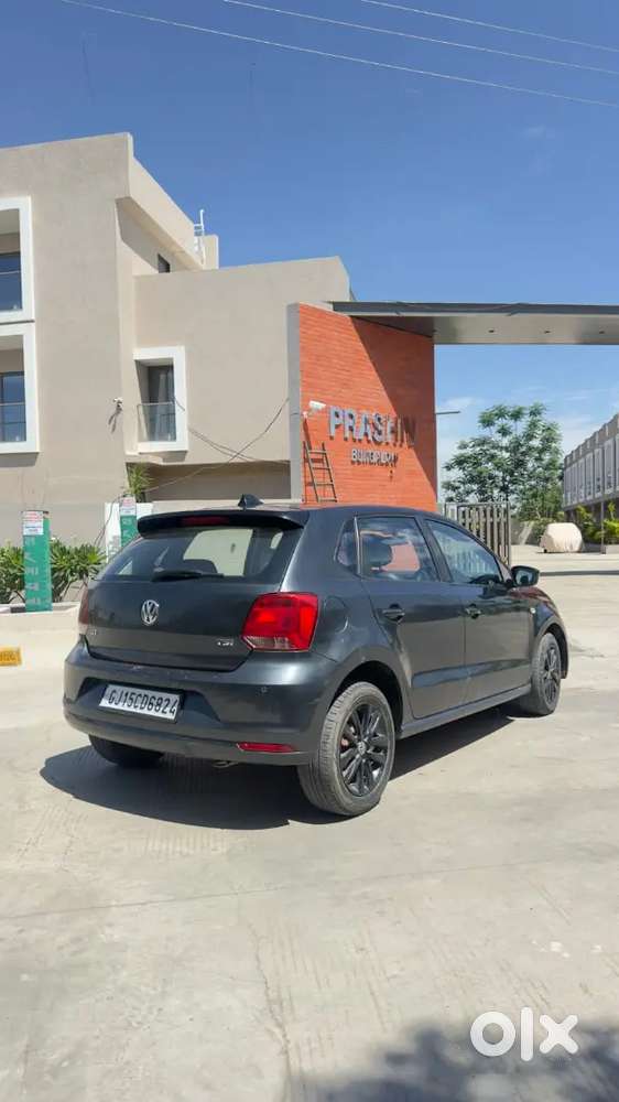 Volkswagen Polo 2015 Petrol 100000 Km Driven Good Condition