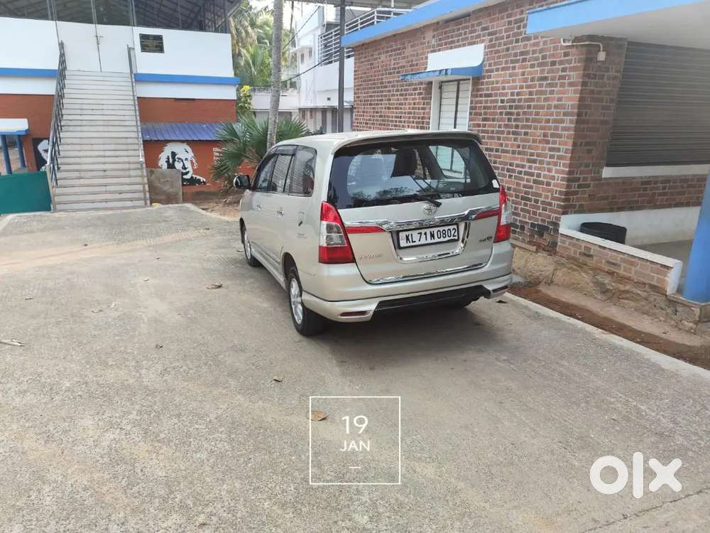 Toyota Innova 2014 Diesel 166000 Km Driven