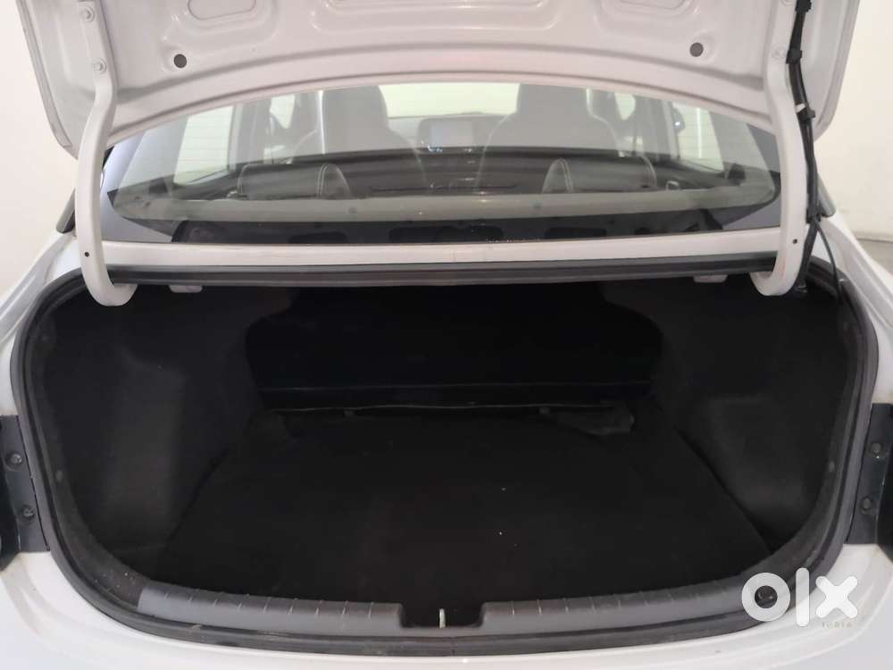 Hyundai Aura Sx 1.2 Petrol, 2023, Petrol