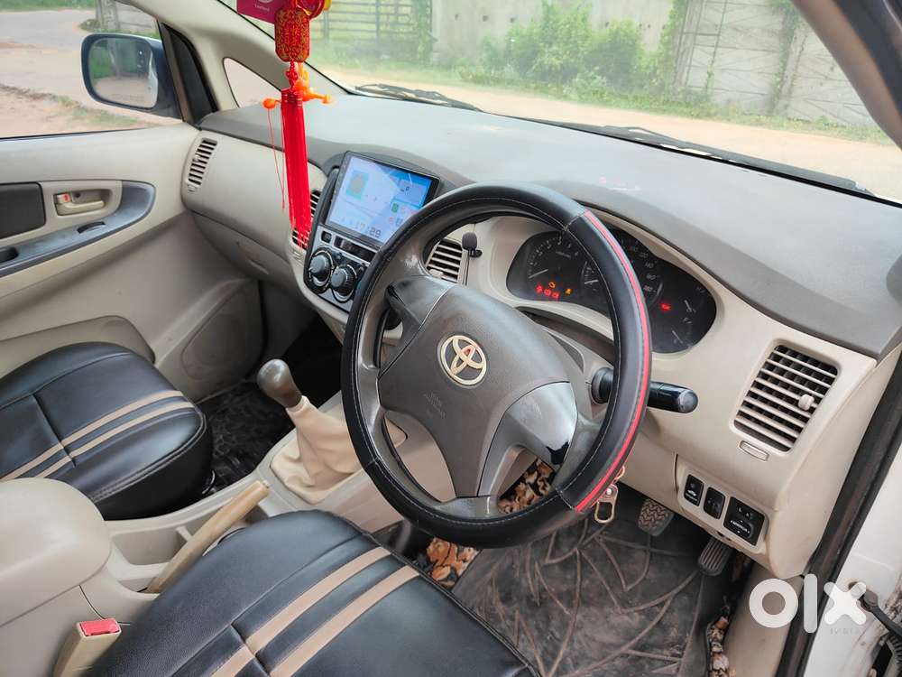 Toyota Innova 2.5 Gx 7 Str Bs-iii, 2012, Diesel