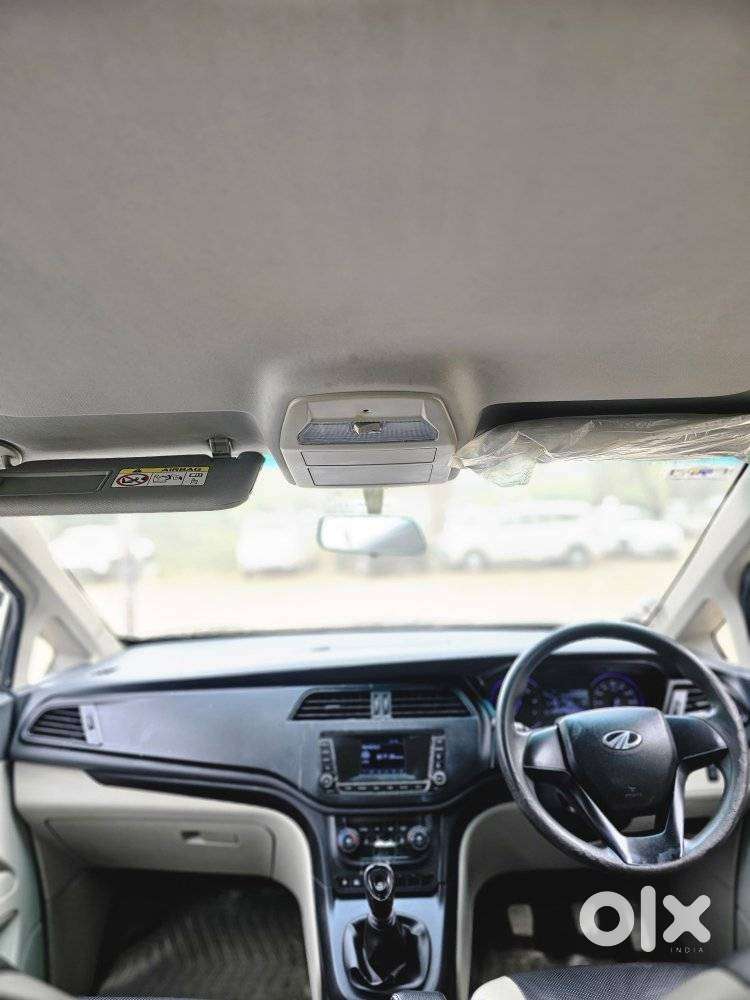 Mahindra Marazzo M6, 2019, Diesel