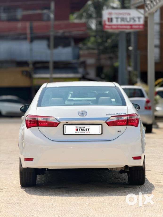 Toyota Corolla Altis 2013-2017 G At, 2016, Petrol