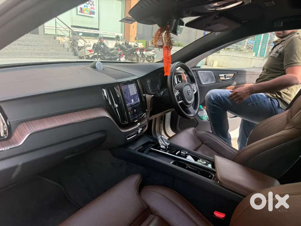 Volvo Xc60 Diesel Automatic 2024