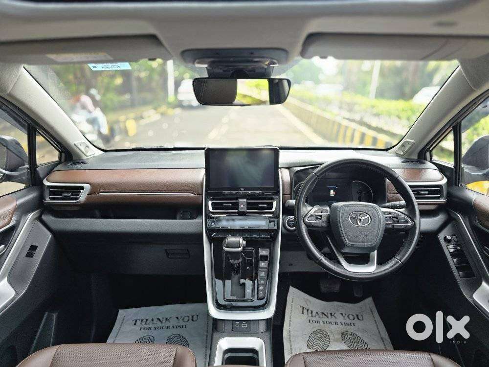 Toyota Innova Hycross 2.0 Zx (o) Hybrid 7 Str, 2024, Petrol