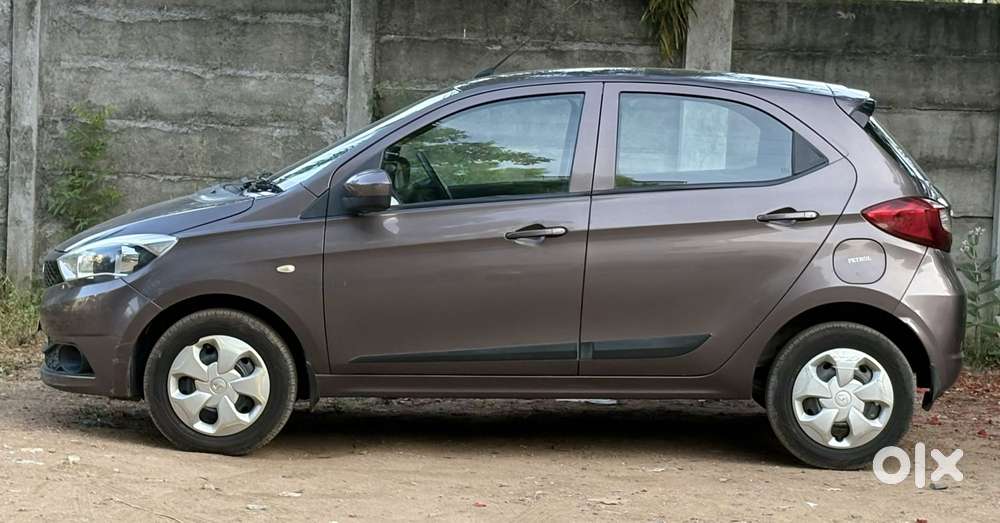 Tata Tiago 1.2 Revotron Xta, 2017, Petrol