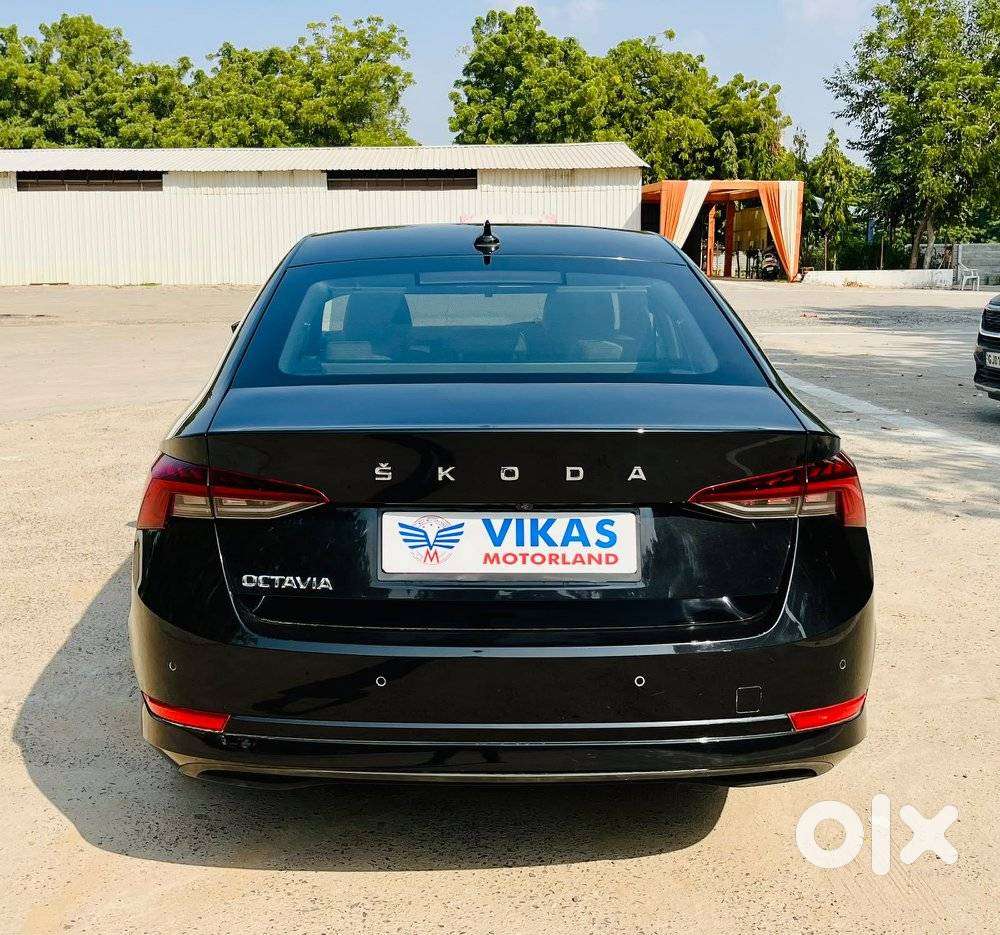 Skoda Octavia 2.0 L K Tsi At, 2022, Petrol