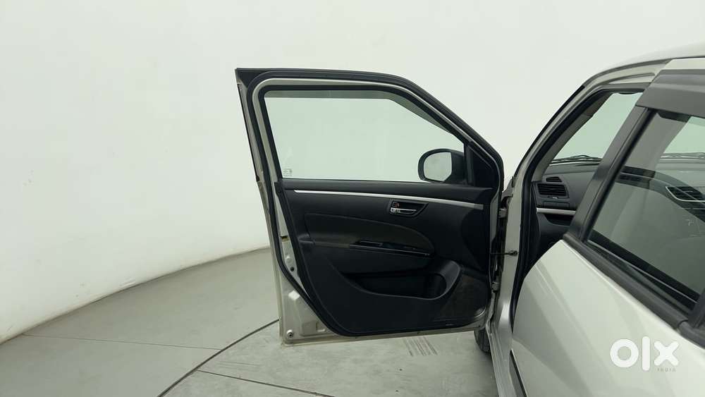 Maruti Suzuki Swift Vvt Vxi, 2016, Petrol