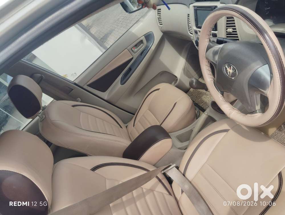 Toyota Innova 2.5 G (diesel) 8 Seater, 2014, Diesel