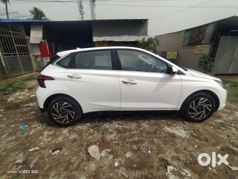 Hyundai I20 Asta (o) 1.2 Mt, 2024, Petrol