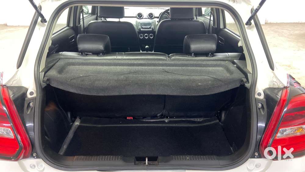 Maruti Suzuki Swift Amt Zxi, 2020, Petrol