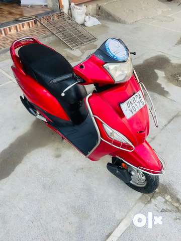 Hero maestro best sale showroom near me