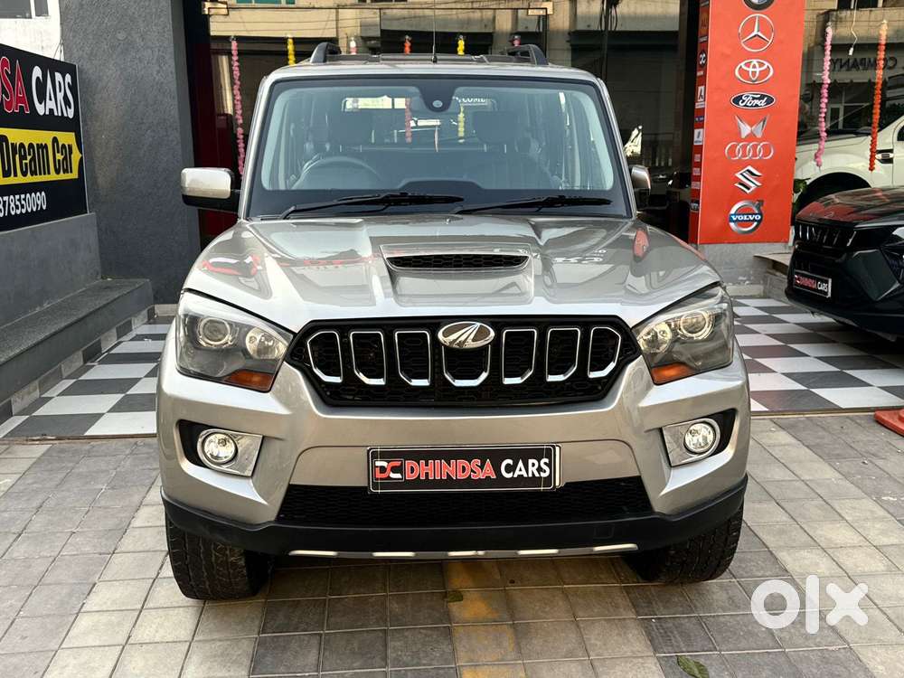Mahindra Scorpio S10, 2015, Diesel
