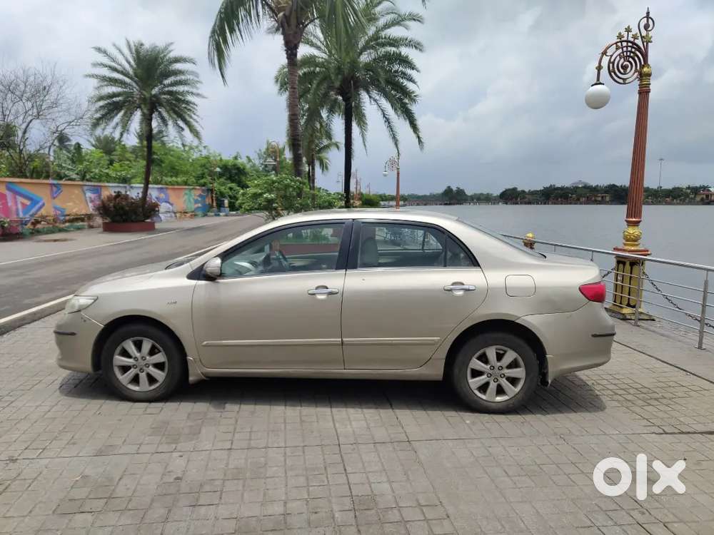Toyota Corolla Altis 2010
