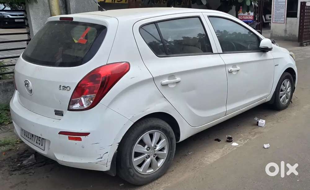 Hyundai I20 Sportz 2012 Variant