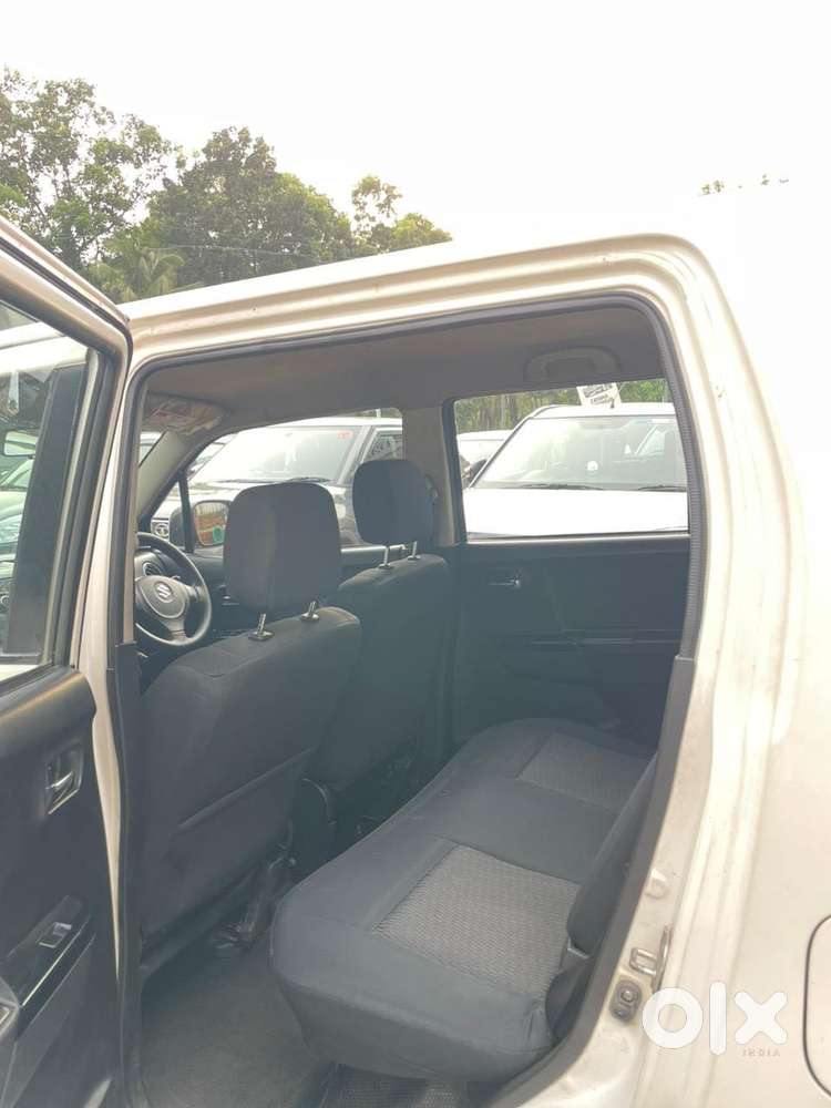 Maruti Suzuki Wagon R Stingray Vxi, 2013, Petrol