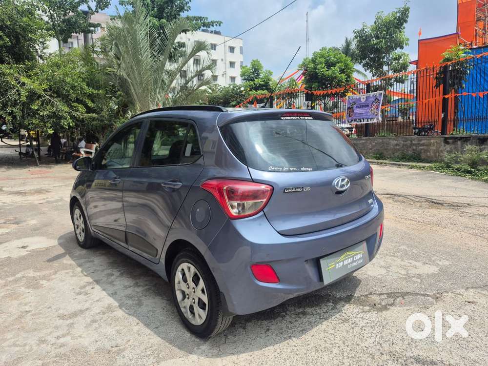 Hyundai Grand I10 Sportz, 2016, Petrol