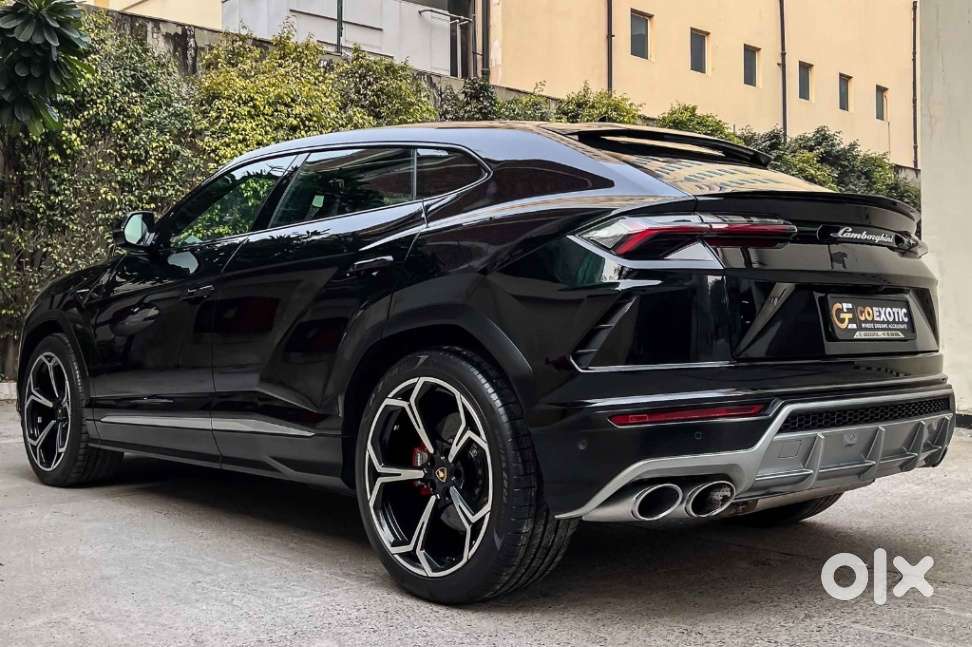 Lamborghini Urus V8, 2021, Petrol