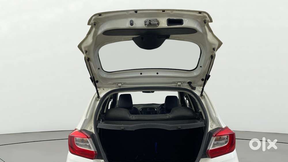 Tata Tiago 1.2 Revotron Xz, 2016, Petrol