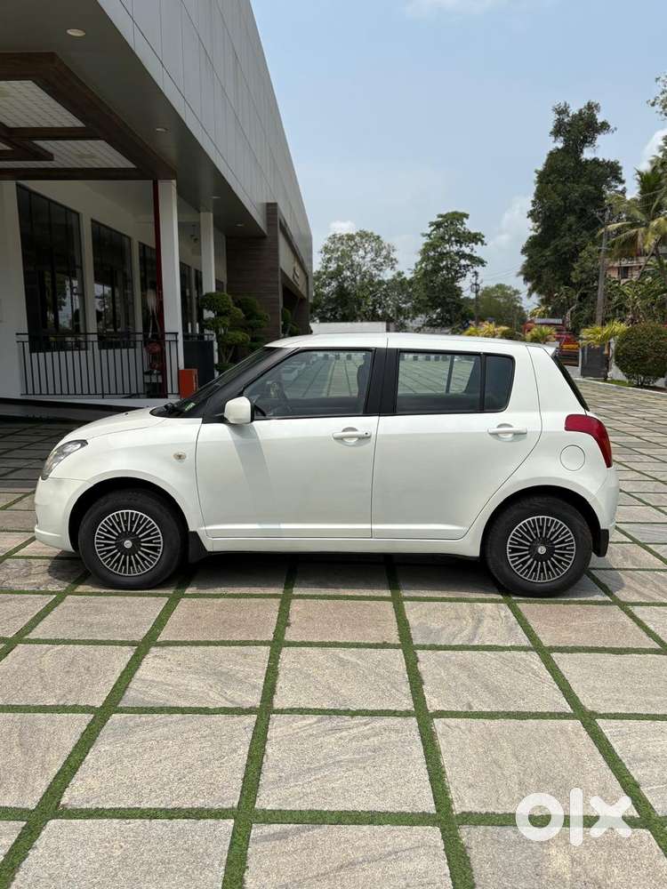 Maruti Suzuki Swift Vxi 1.2 Abs Bs-iv, 2007, Petrol