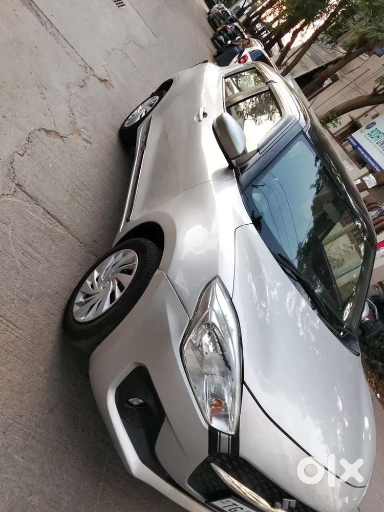 Maruti Suzuki Swift Vxi, 2022, Petrol