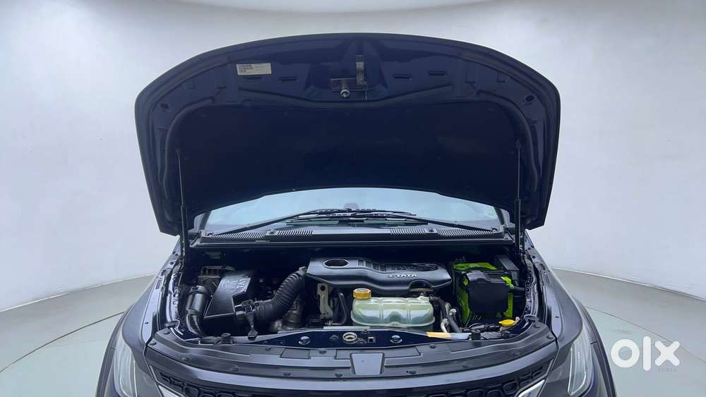 Tata Hexa 2.2 Xta 4x2 7 Str, 2017, Diesel
