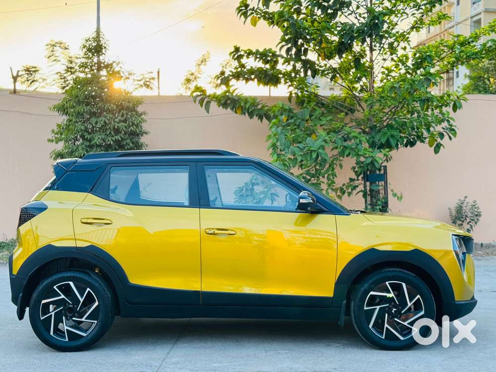 Mahindra Xuv 3xo Ax7l 1.2 Petrol At (pg), 2024, Petrol