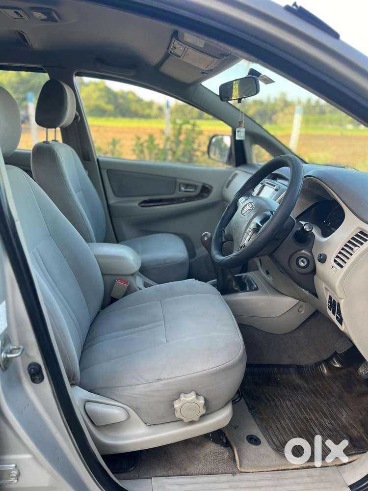 Toyota Innova 2012-2013 2.5 Vx (diesel) 8 Seater Bs Iv, 2012, Diesel