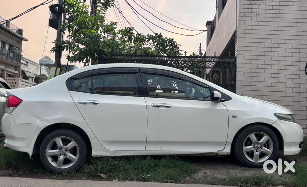 2011 Honda City I-vtec  V Mt Top Model