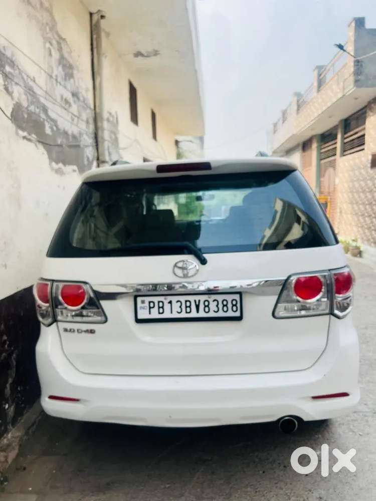 Toyota Fortuner 2014 Diesel 126300 Km Driven