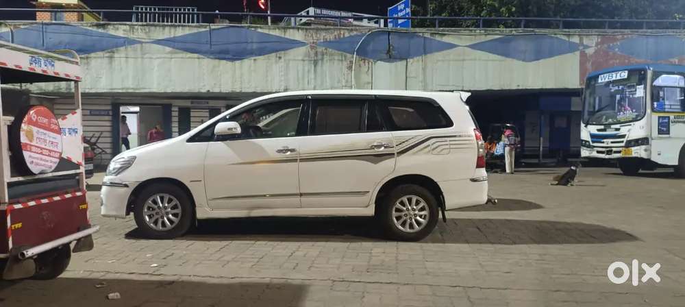 Toyota Innova 2014 Diesel 130000 Km Driven