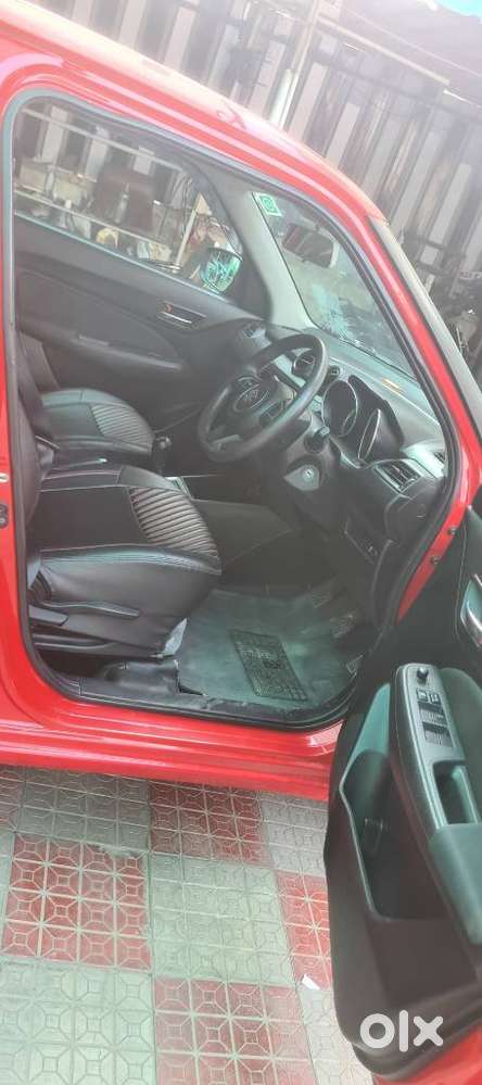 Maruti Suzuki Swift 1.2 Vxi (o), 2023, Petrol