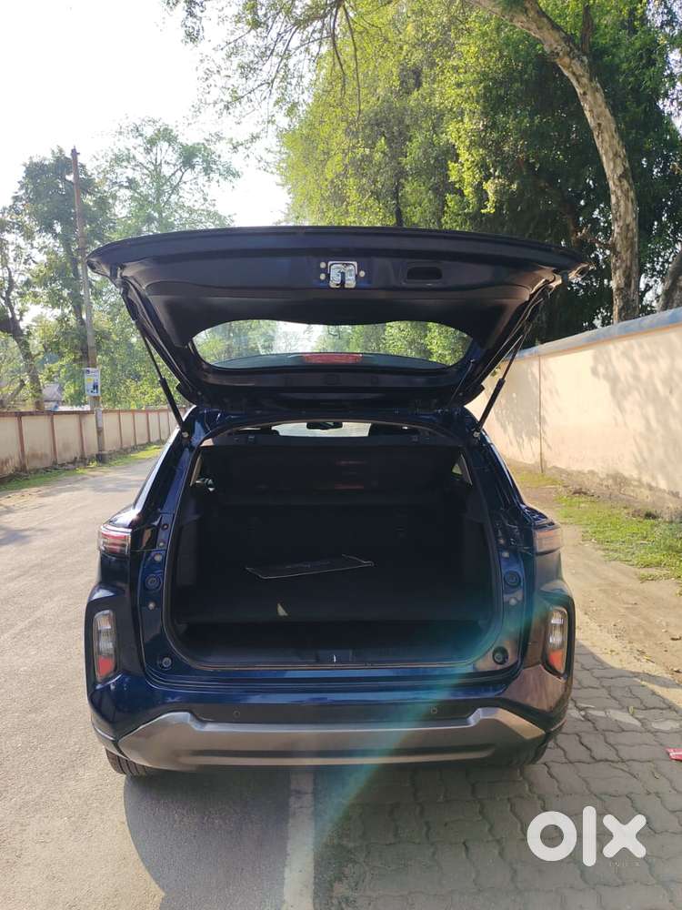 Maruti Suzuki Grand Vitara 1.5 Zeta Plus Intelligent Hybrid Ecvt, 20..