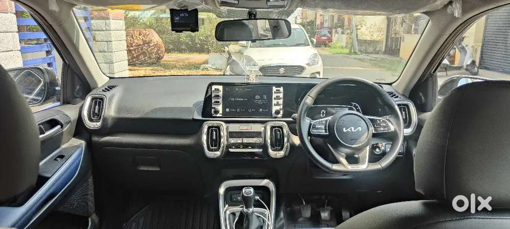 2025 Sonet Gravity Edition, Excellent Condition, Black