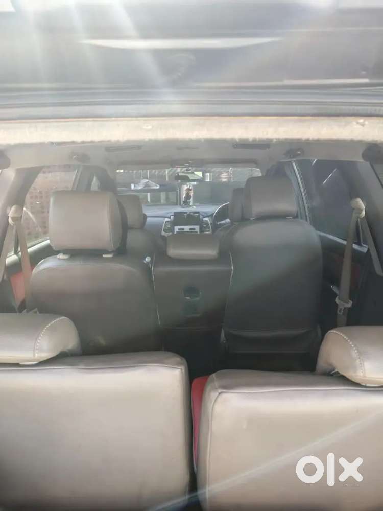 Toyota Innova V Option 2012 December