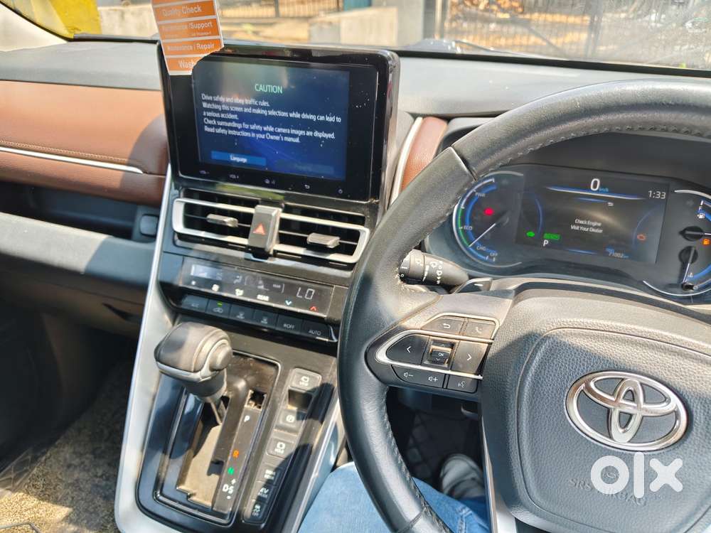 Toyota Innova Hycross 2.0 Vx Hybrid 8 Str, 2023, Petrol