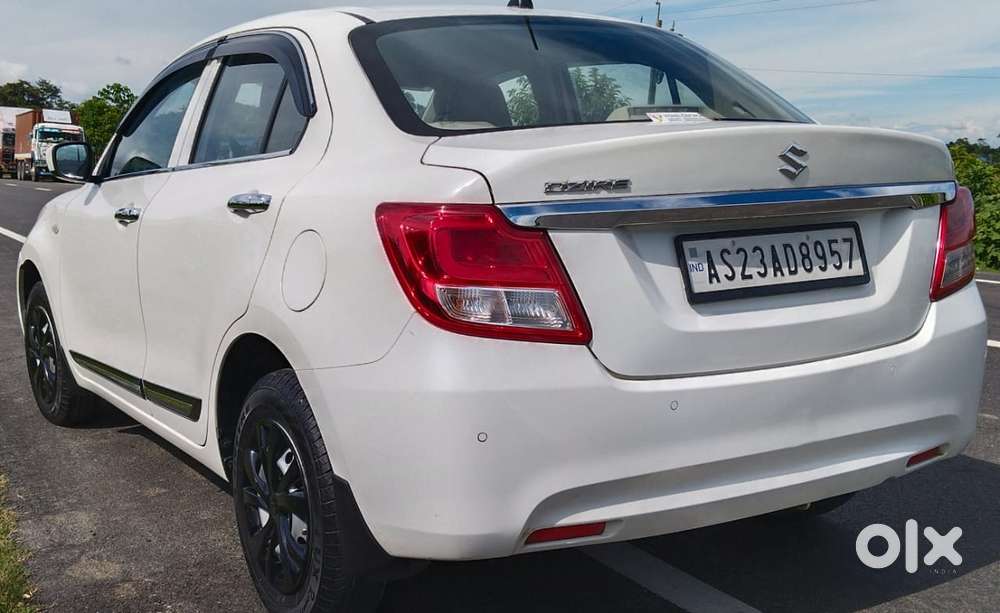 Maruti Suzuki Swift Dzire, 2023, Petrol