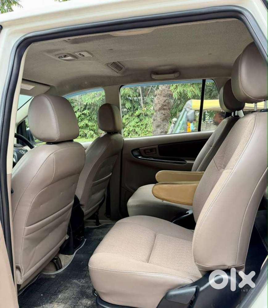 Toyota Innova 2.5 G (diesel) 7 Seater, 2015, Diesel