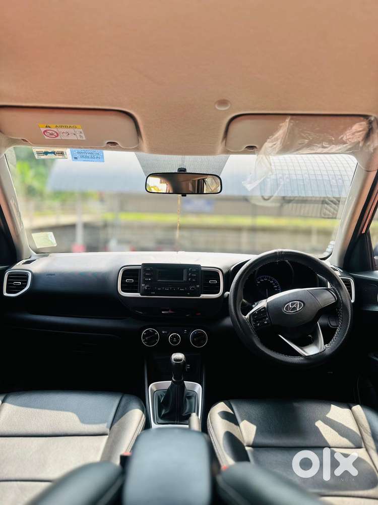 Hyundai Venue 1.2 S Plus, 2020, Petrol