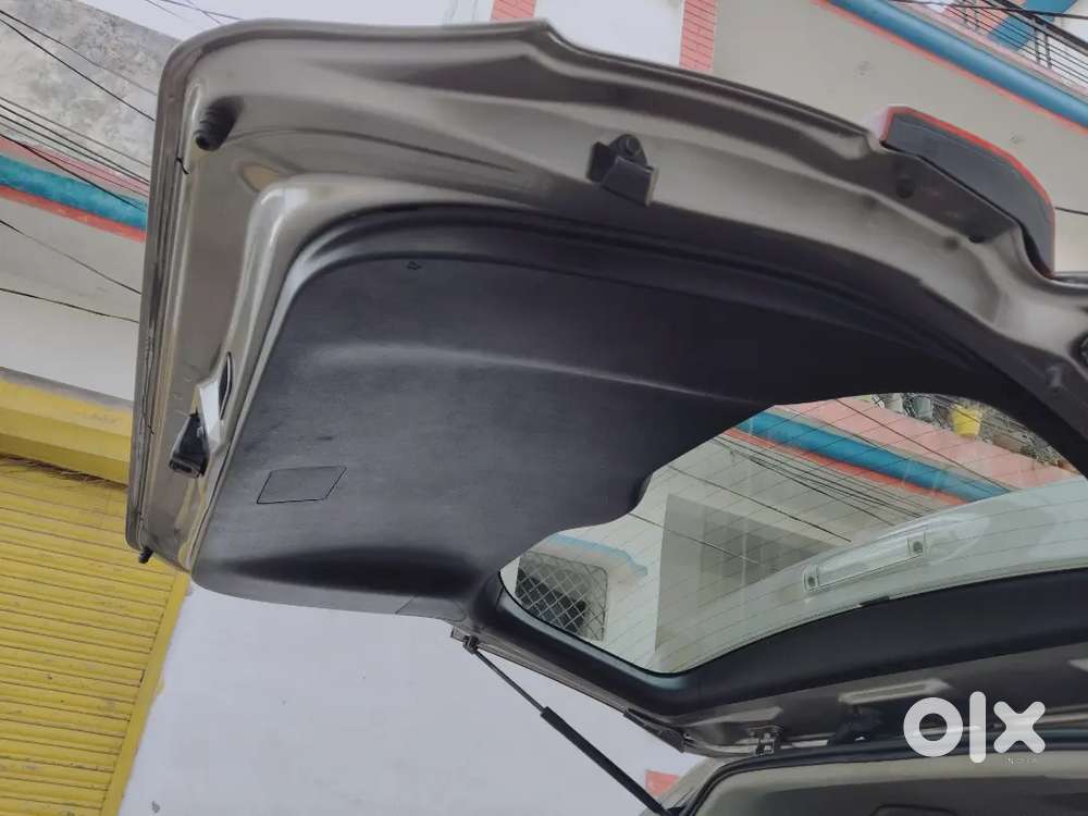 Toyota Innova Crysta 2019 Diesel 100000 Km Driven