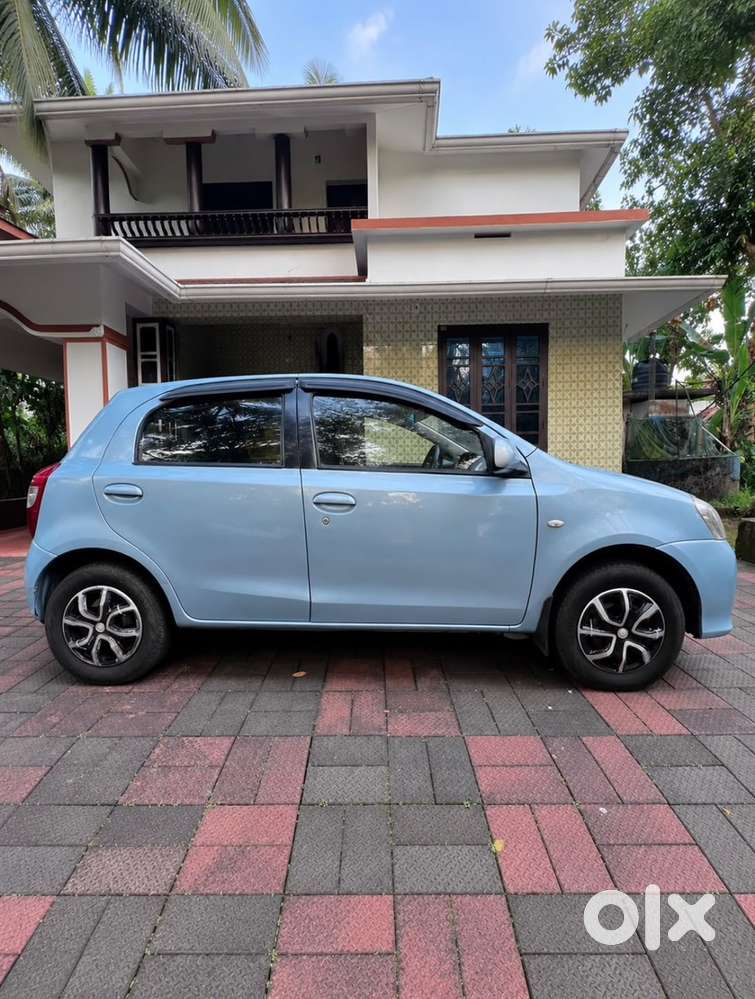 Toyota Etios Liva 2011