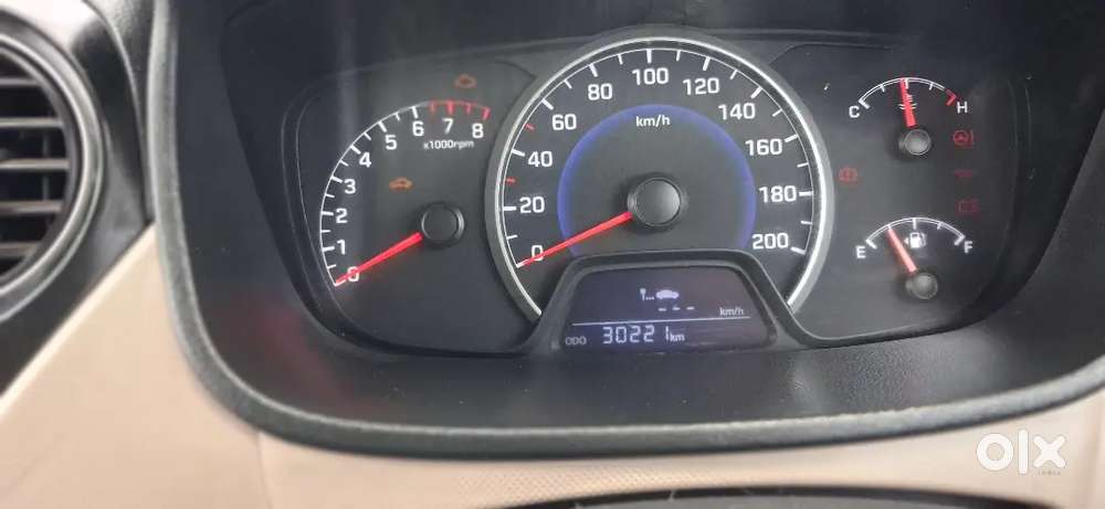 Hyundai Grand I10 2014 Petrol 30000 Km Driven