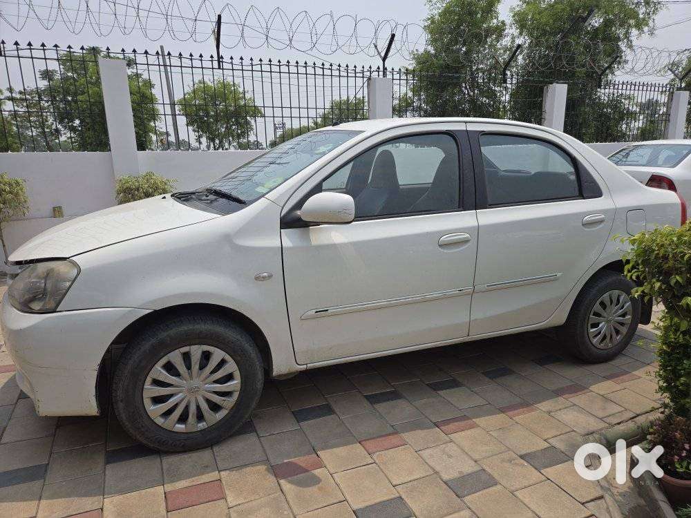 Toyota Etios 2010-2012 G, 2011, Petrol