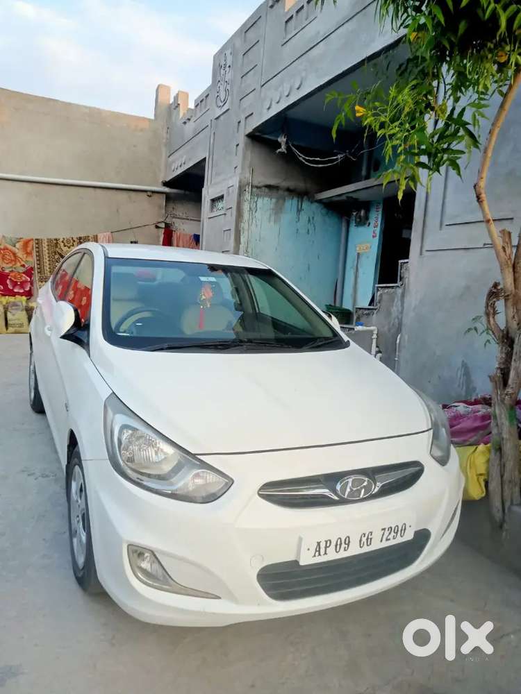 Hyundai Verna 2011 Petrol 95000 Km Driven