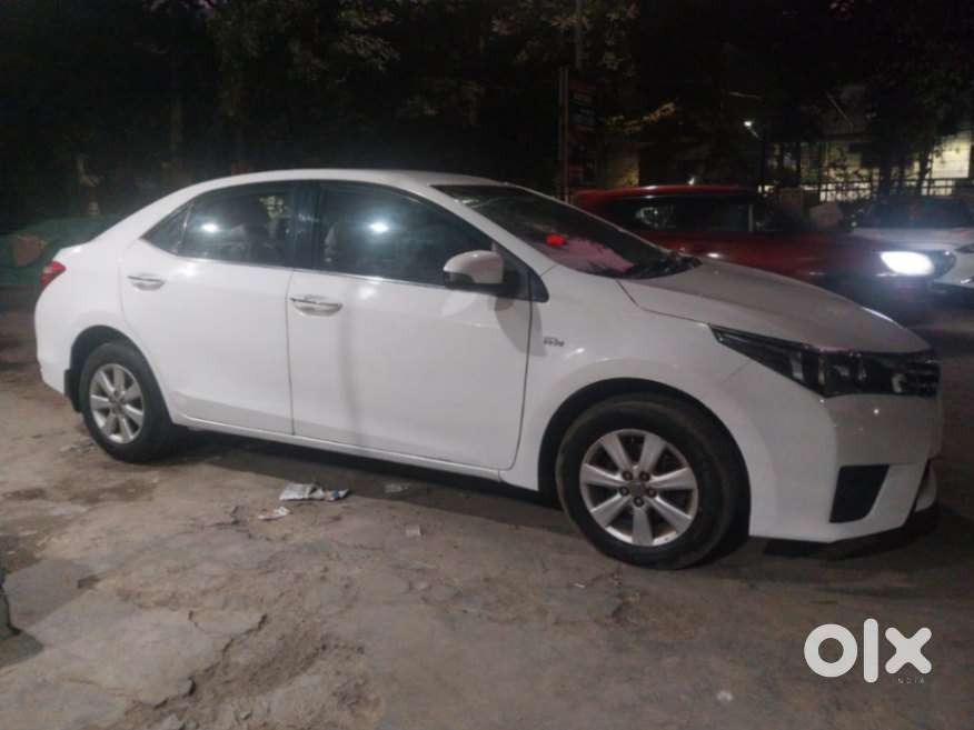 Toyota Corolla Altis 1.8 G Cvt, 2015, Petrol