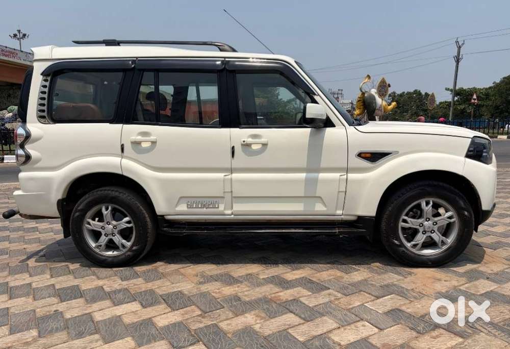 Mahindra Scorpio 1.99 S10, 2015, Diesel