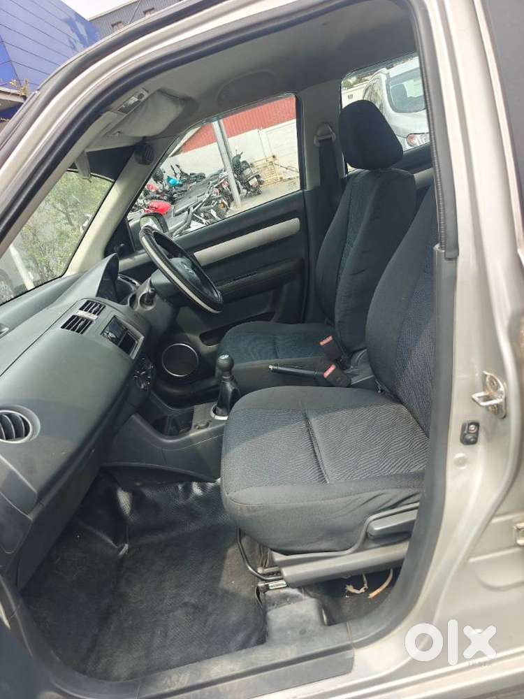 Maruti Suzuki Swift 2011-2014 Lxi, 2011, Petrol