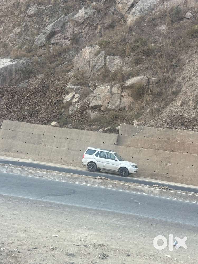 Tata Safari Storme 2017 December