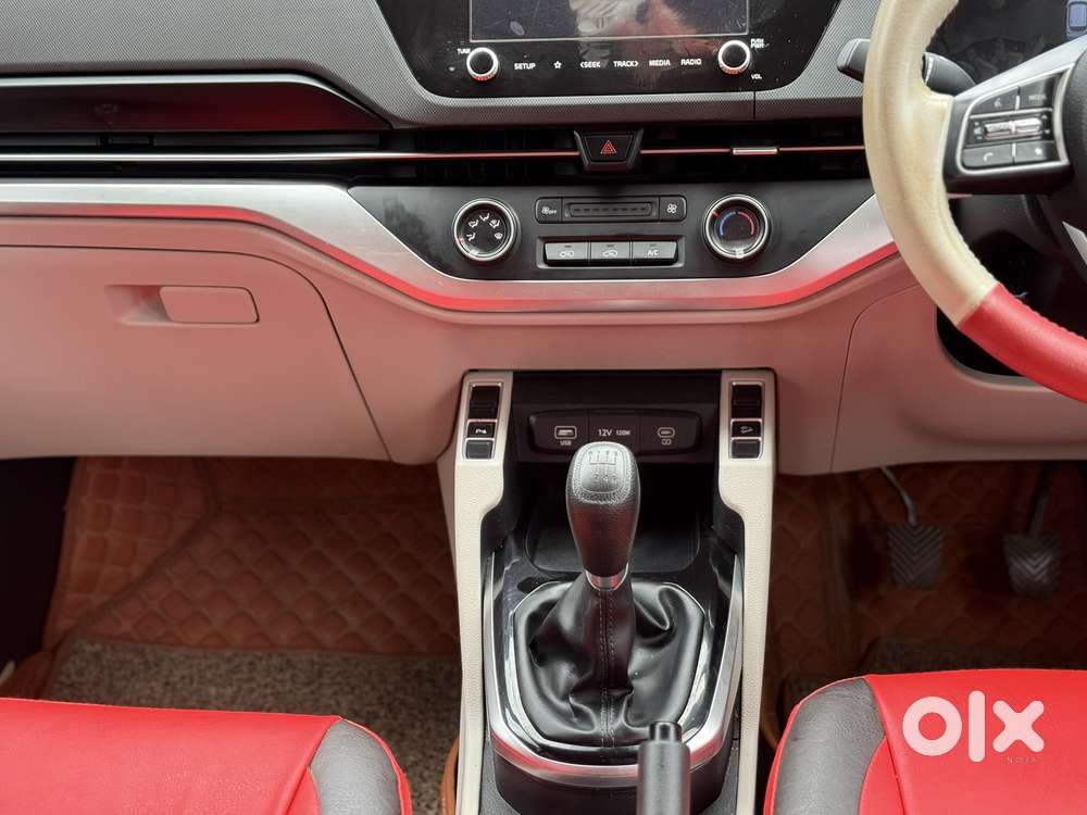 Kia Carens 1.4 Prestige 7 Str, 2022, Petrol