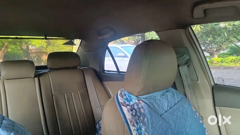 Toyota Corolla Altis 2011
