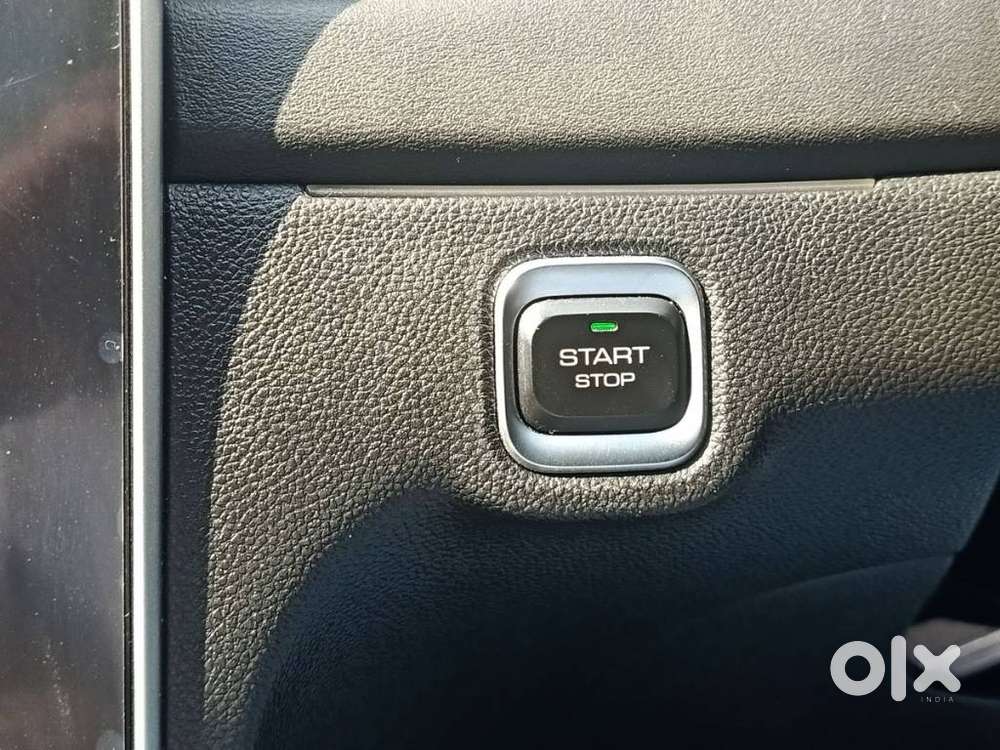 Mg Hector Savvy Pro 1.5 Turbo Cvt Dual Tone, 2023, Petrol